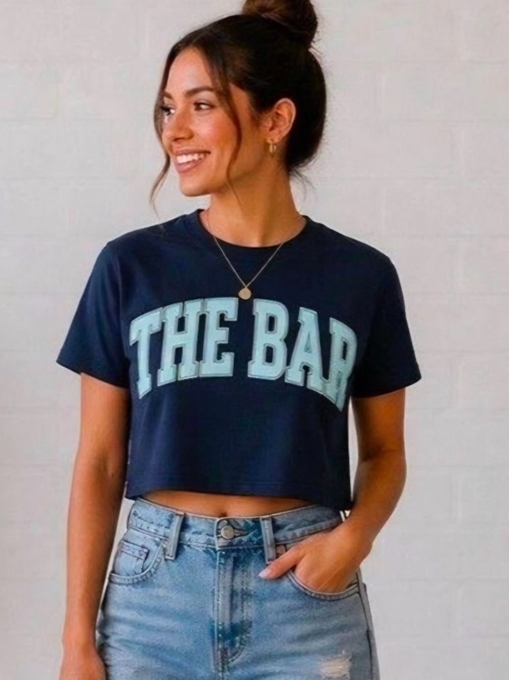 The Bar CROPPED TEE NAVY size Medium